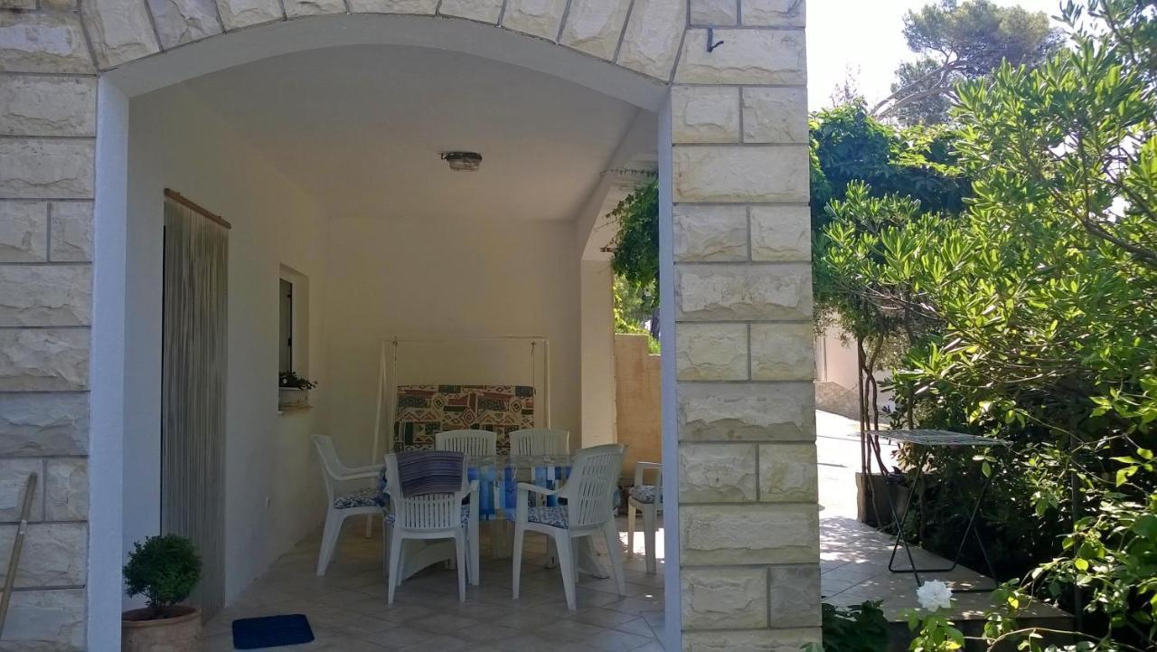Apartments With A Parking Space Ivan Dolac, Hvar - 15784 외부 사진