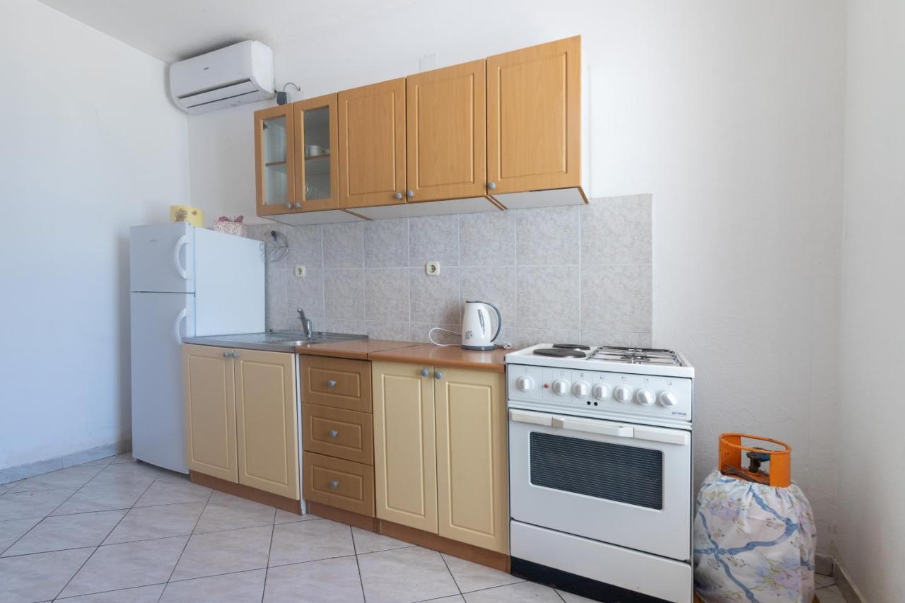 Apartments With A Parking Space Ivan Dolac, Hvar - 15784 외부 사진